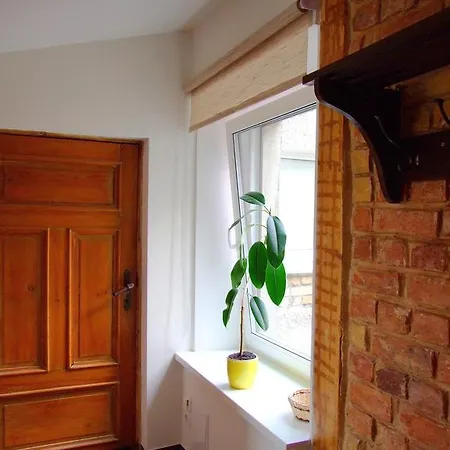 Sunny Loft Studio *